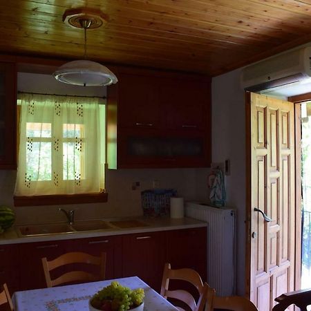 Holiday Home Dionysis Хорефто Екстериор снимка