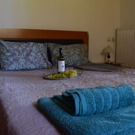 Holiday Home Dionysis Хорефто Екстериор снимка