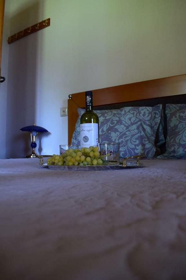 Holiday Home Dionysis Хорефто Екстериор снимка